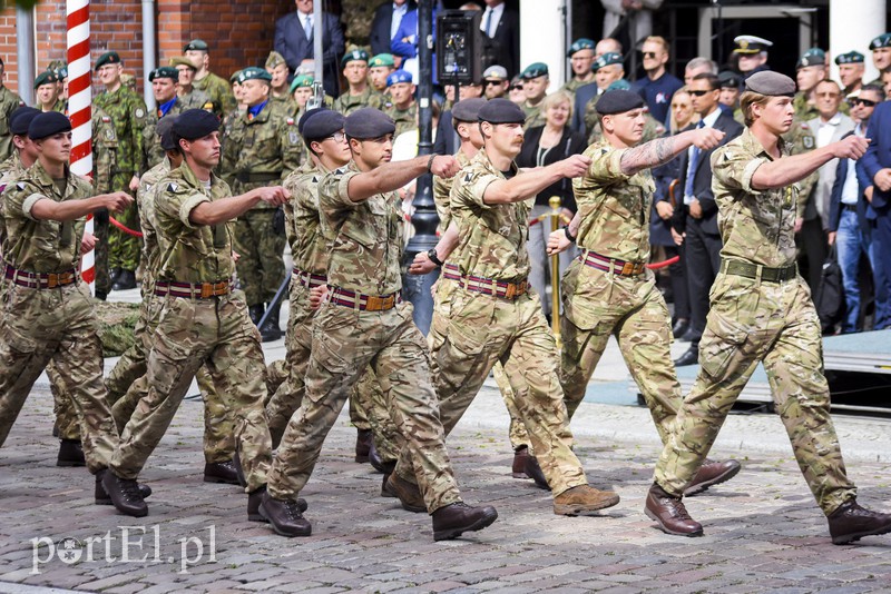 Elbląg powitał Wielonarodową Dywizję Północny-Wschód zdjęcie nr 155643