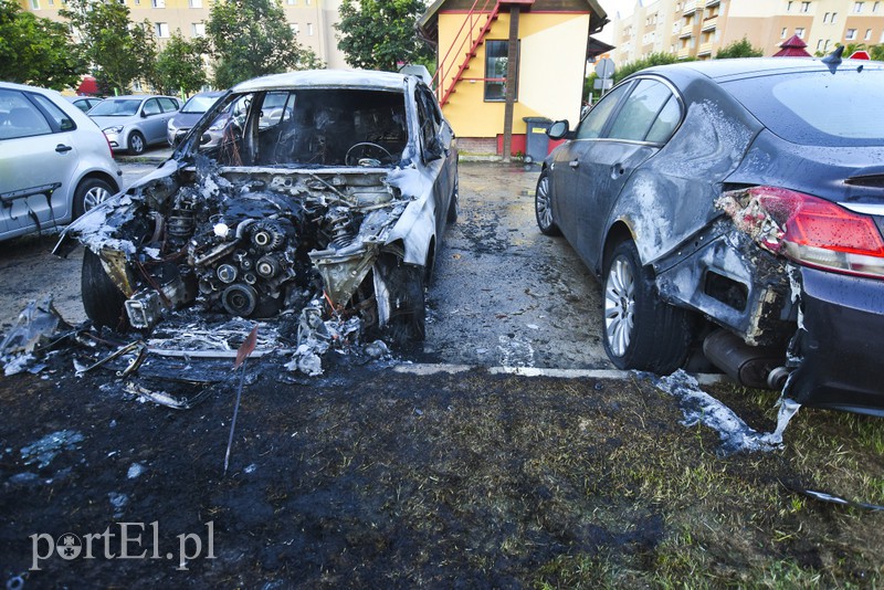 Pożar bmw przy ul. Kossaka zdjęcie nr 155732
