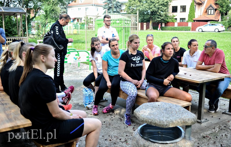 Elbląg Piłkarki Kram Startu rozpoczęły treningi