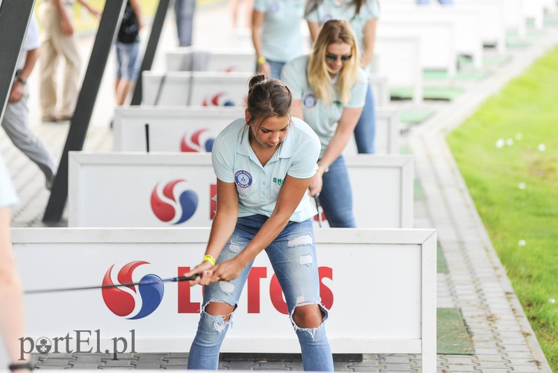 Piłkarkom Kram Startu dołki nie straszne zdjęcie nr 156164