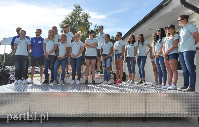 Piłkarkom Kram Startu dołki nie straszne zdjęcie nr 156188