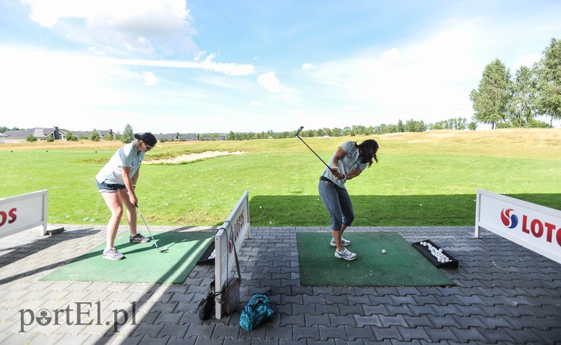 Piłkarkom Kram Startu dołki nie straszne zdjęcie nr 156166