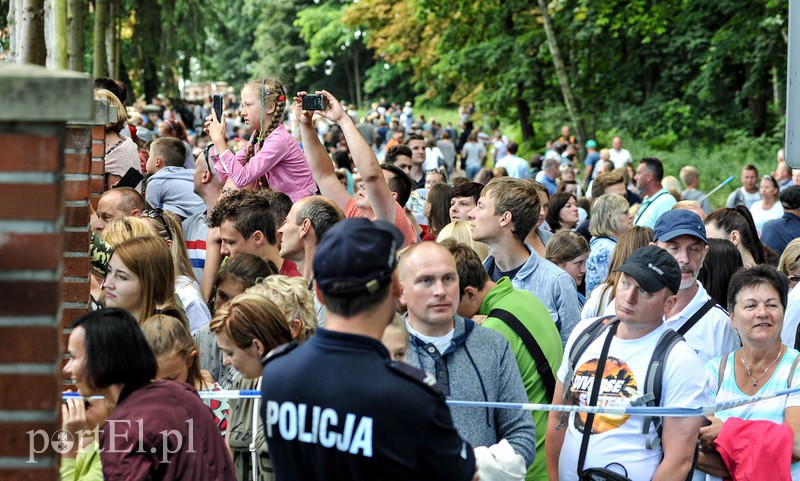  Tłumy przyjechały do Sztutowa, by witać książęcą parę zdjęcie nr 156322