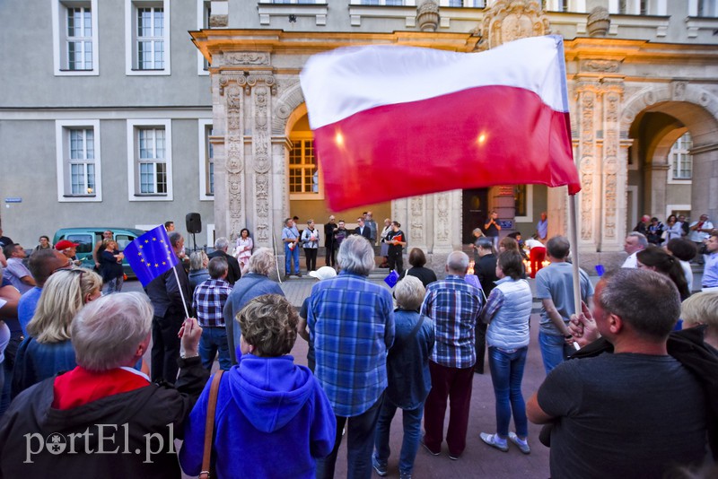 Protest pod sądem  zdjęcie nr 156502