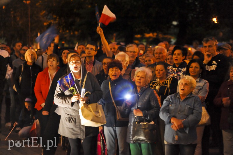 "Prezydencie chcemy weta", czyli kolejny protest pod sądem zdjęcie nr 156577