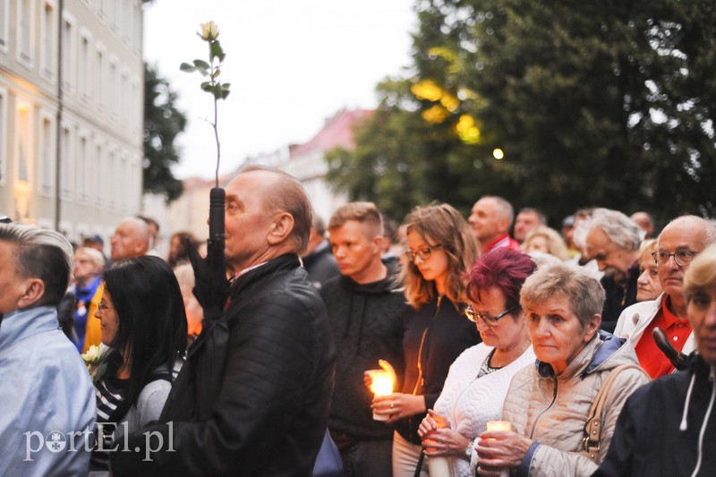 "Prezydencie chcemy weta", czyli kolejny protest pod sądem zdjęcie nr 156555