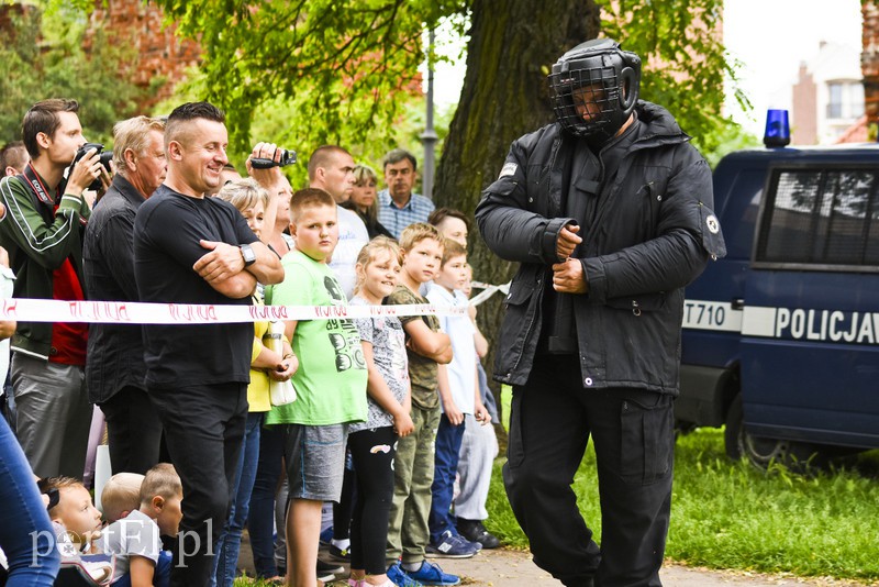 Policyjny festyn na bulwarze zdjęcie nr 156789