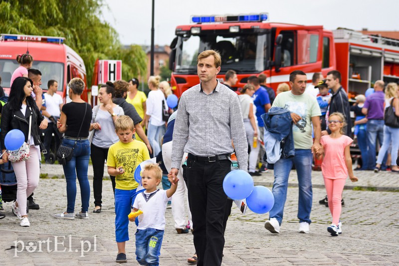 Policyjny festyn na bulwarze zdjęcie nr 156749