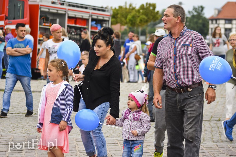 Policyjny festyn na bulwarze zdjęcie nr 156752