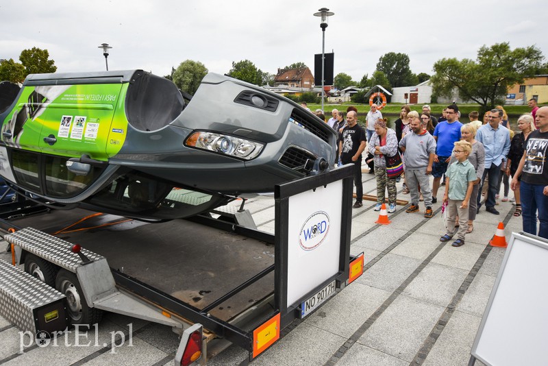 Policyjny festyn na bulwarze zdjęcie nr 156711