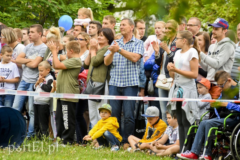 Policyjny festyn na bulwarze zdjęcie nr 156794