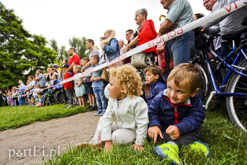 Policyjny festyn na bulwarze zdjęcie nr 156762
