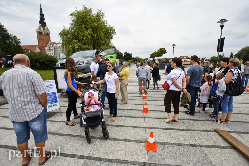 Policyjny festyn na bulwarze zdjęcie nr 156708