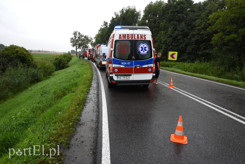 Opel dachował na drodze do Malborka zdjęcie nr 156939