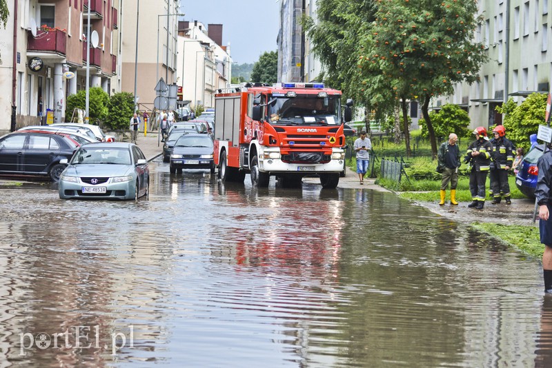 Ulice toną w wodzie zdjęcie nr 157042