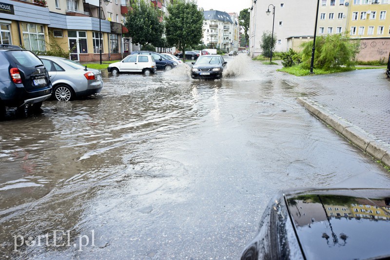 Elbląg Ulice toną w wodzie