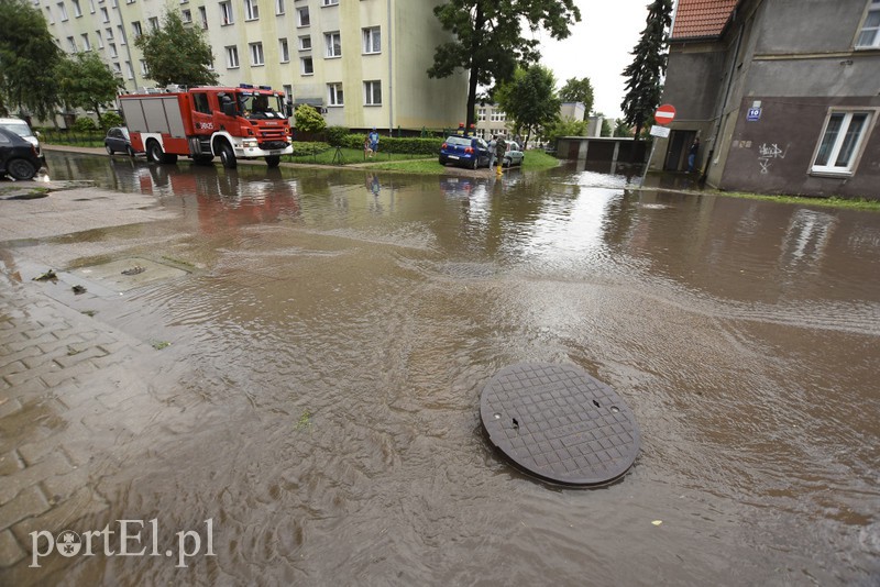 Ulice toną w wodzie zdjęcie nr 157046