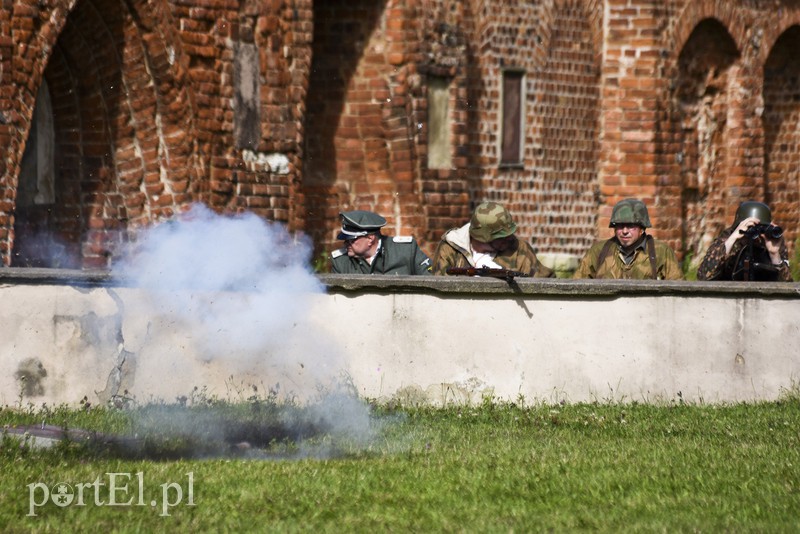 Powstańcy na ulicach Elbląga zdjęcie nr 157182