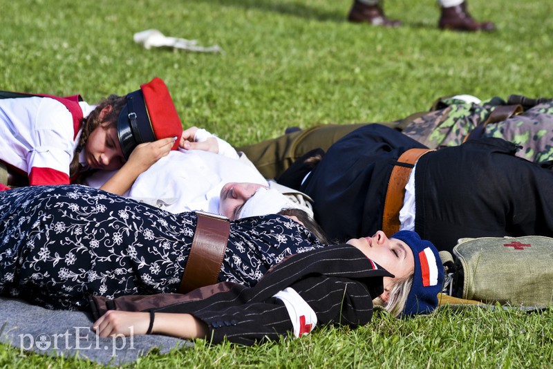 Powstańcy na ulicach Elbląga zdjęcie nr 157195