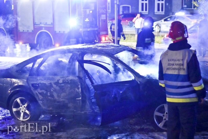 Pożar audi na ul. Królewieckiej zdjęcie nr 158110