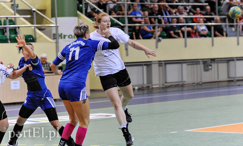 Piłkarki Startu pokonały mistrzynie zdjęcie nr 158706