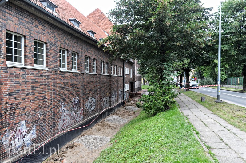 Elbląg  Znaleziono niewybuch, trwa ewakuacja szkoły