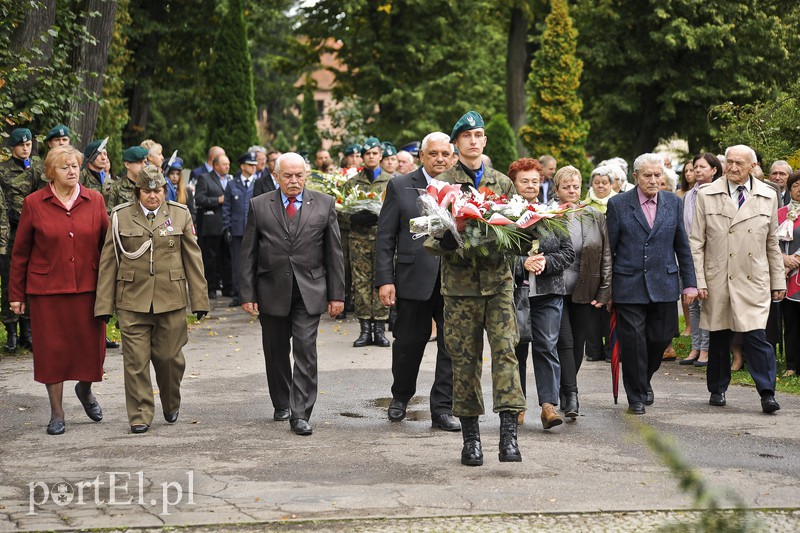 Elblążanie pamiętają o sowieckiej agresji zdjęcie nr 160675