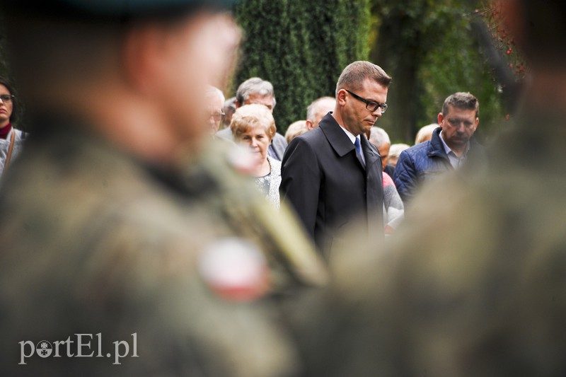 Elblążanie pamiętają o sowieckiej agresji zdjęcie nr 160679