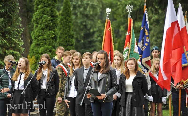 Elblążanie pamiętają o sowieckiej agresji zdjęcie nr 160670
