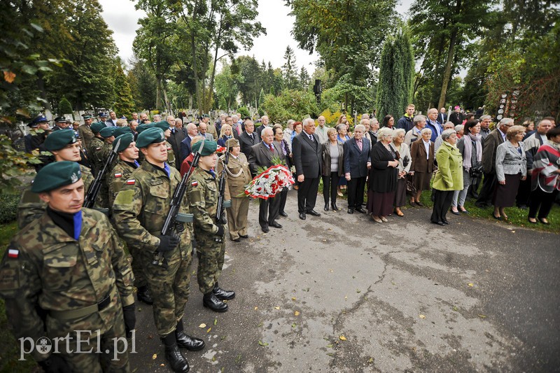 Elblążanie pamiętają o sowieckiej agresji zdjęcie nr 160663