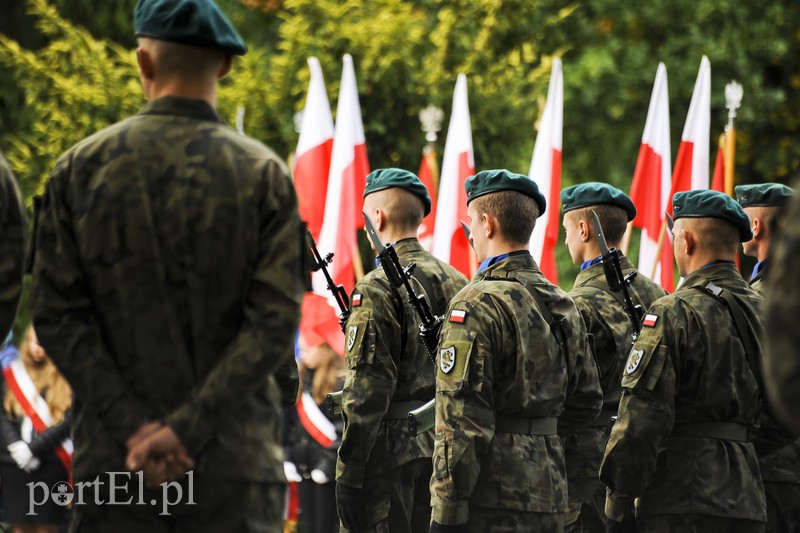 Elblążanie pamiętają o sowieckiej agresji zdjęcie nr 160671