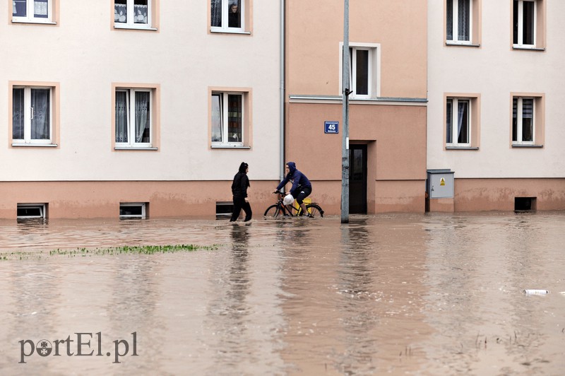 Mieszkańcy: nikt nas nie ostrzegł przed wielką wodą zdjęcie nr 160882
