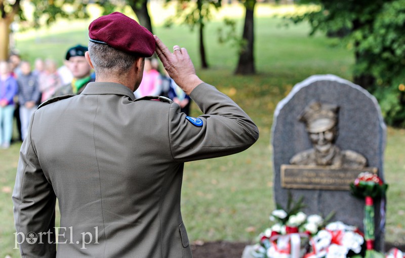 Generał dobrze zapamiętany zdjęcie nr 161405