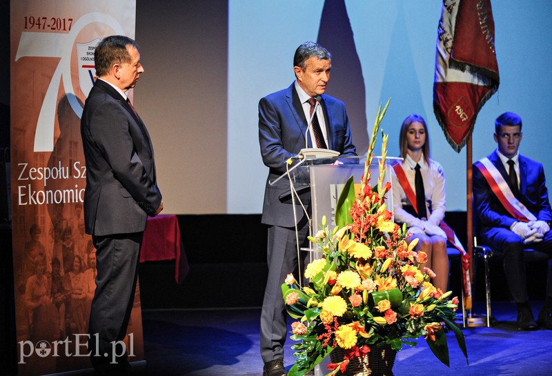  Od 70 lat uczą ekonomii zdjęcie nr 161869