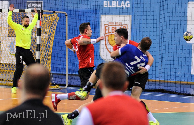 Stal rozbiła Meblarzy zdjęcie nr 162882