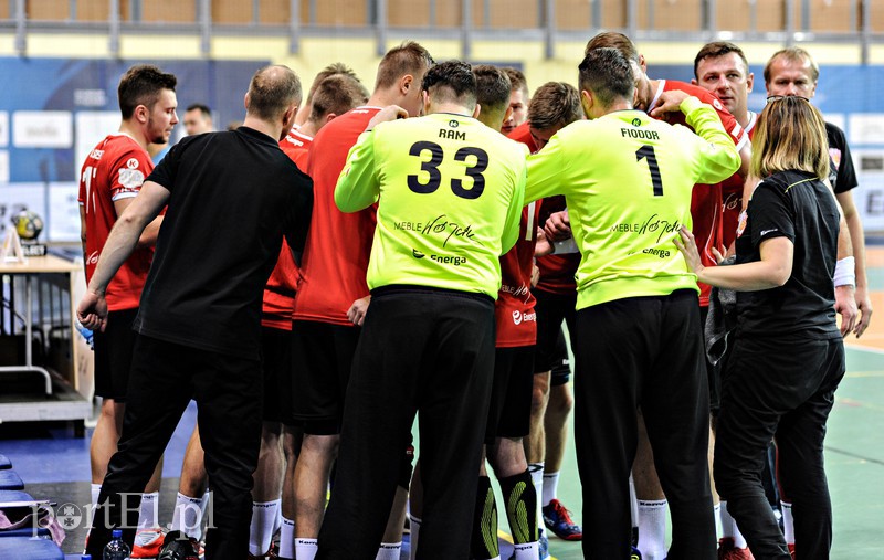 Stal rozbiła Meblarzy zdjęcie nr 162885