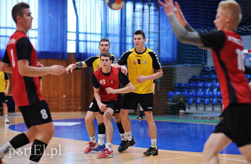 Inauguracyjne zwycięstwo na własnym parkiecie juniorów Truso zdjęcie nr 163297