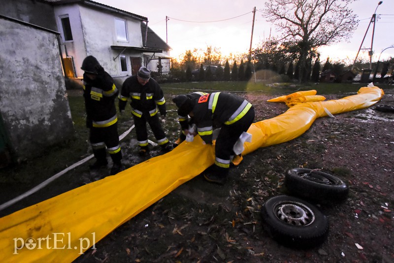Przybywa wody w Kumieli i rzece Elbląg (aktualizacja) zdjęcie nr 163585