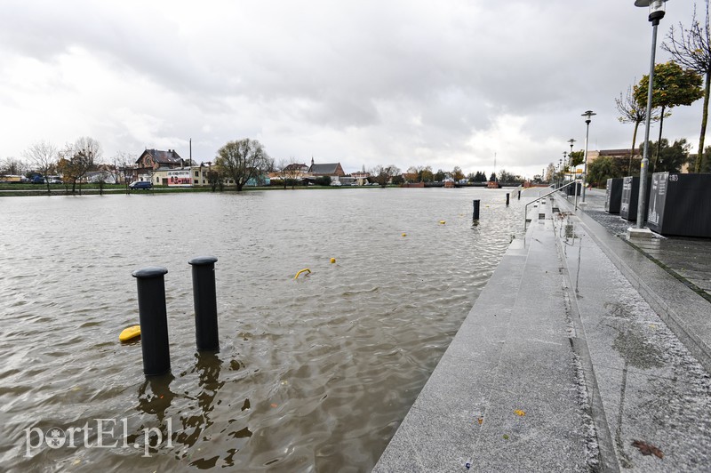 Uwaga, pogotowie przeciwpowodziowe! zdjęcie nr 163641