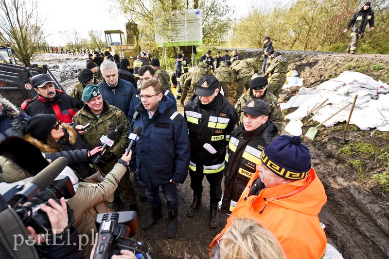 Jezioro Druzno. Czy wał wytrzyma? zdjęcie nr 163700