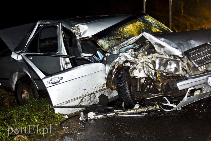 Zderzenie mercedesa z ciągnikiem zdjęcie nr 163833