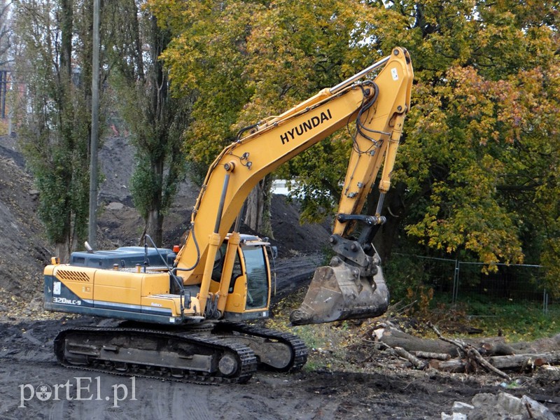 Mieszkają na budowie i mają tego dość zdjęcie nr 164103