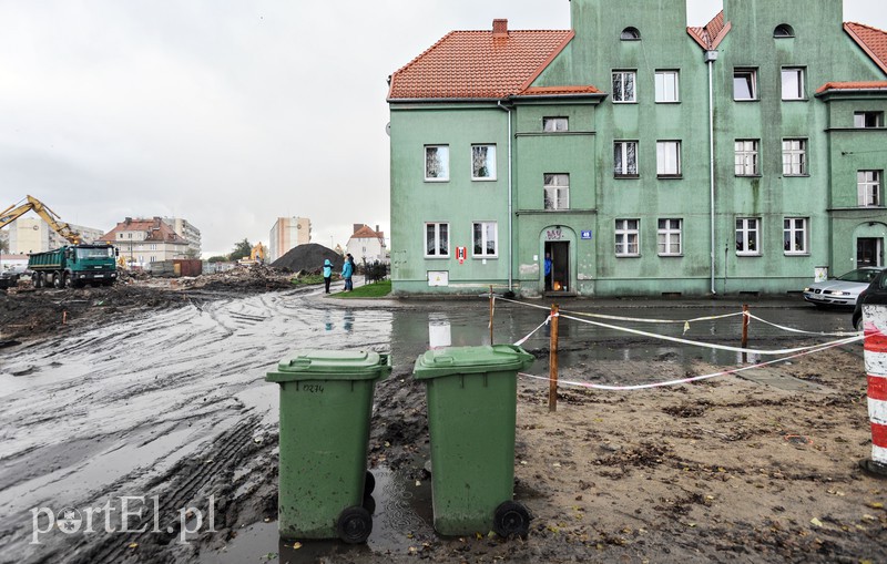 Mieszkają na budowie i mają tego dość zdjęcie nr 164146