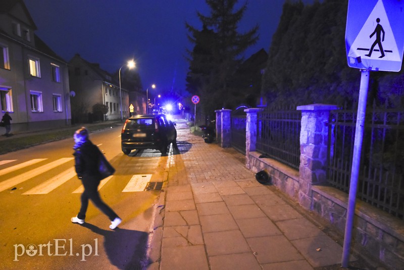 Na ul. Orzeszkowej ford uderzył w skuter zdjęcie nr 164161