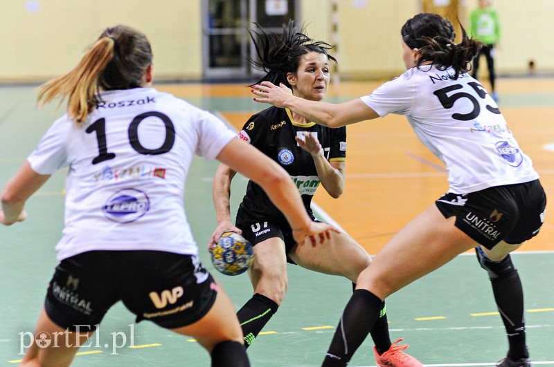 Historyczne rzuty karne w Elblągu i zwycięstwo Startu zdjęcie nr 164525