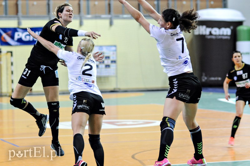 Historyczne rzuty karne w Elblągu i zwycięstwo Startu zdjęcie nr 164526