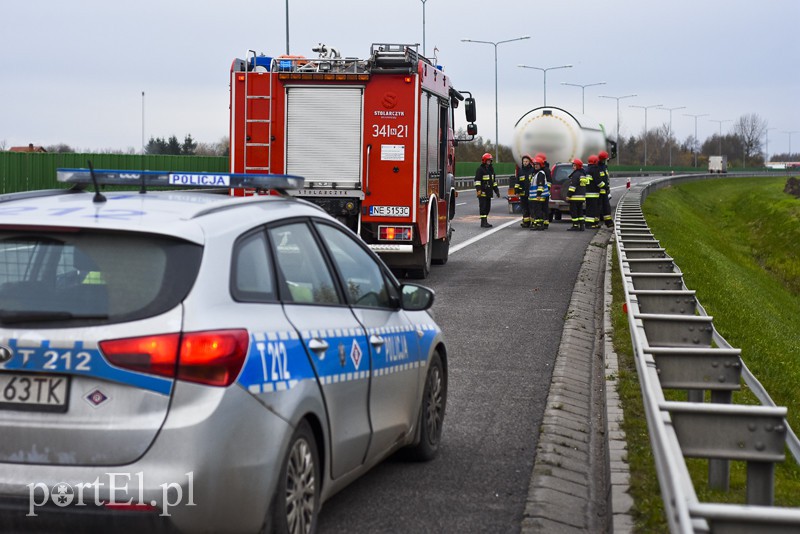 Zderzenie daihatsu z cysterną na S7 zdjęcie nr 164573