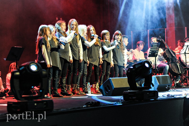 Śpiewem uczcili niepodległość zdjęcie nr 164771