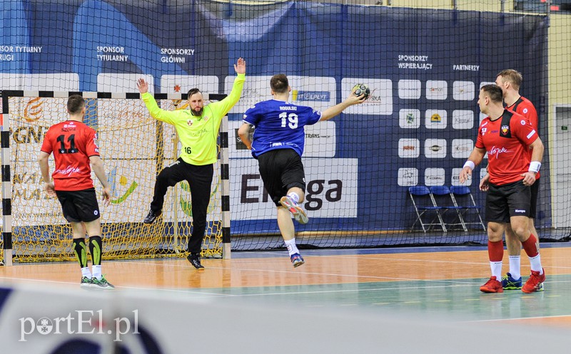 Wybrzeże gromi Meblarzy zdjęcie nr 165127