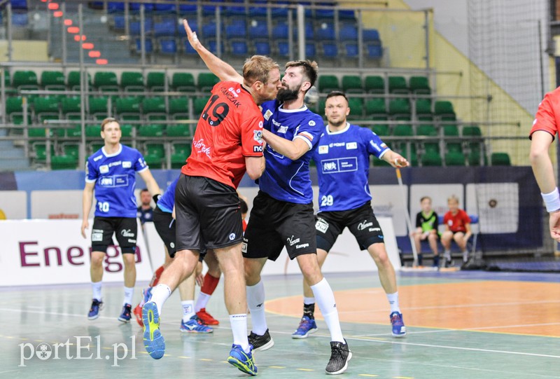 Wybrzeże gromi Meblarzy zdjęcie nr 165126